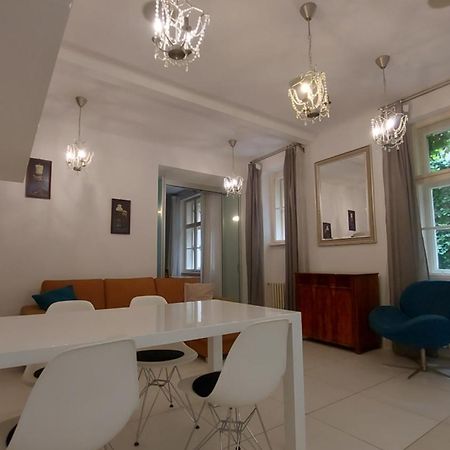 Beautiful Appartment In The Old Town Of Bratislava Eksteriør bilde
